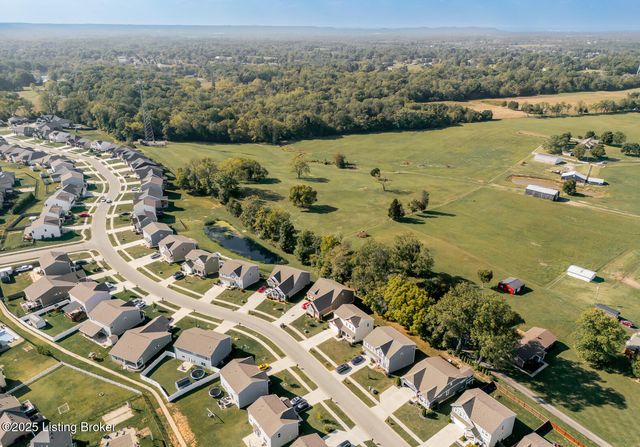 569 Williamsburg Dr, Mt Washington, KY 40047