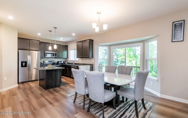 569 Williamsburg Dr, Mt Washington, KY 40047