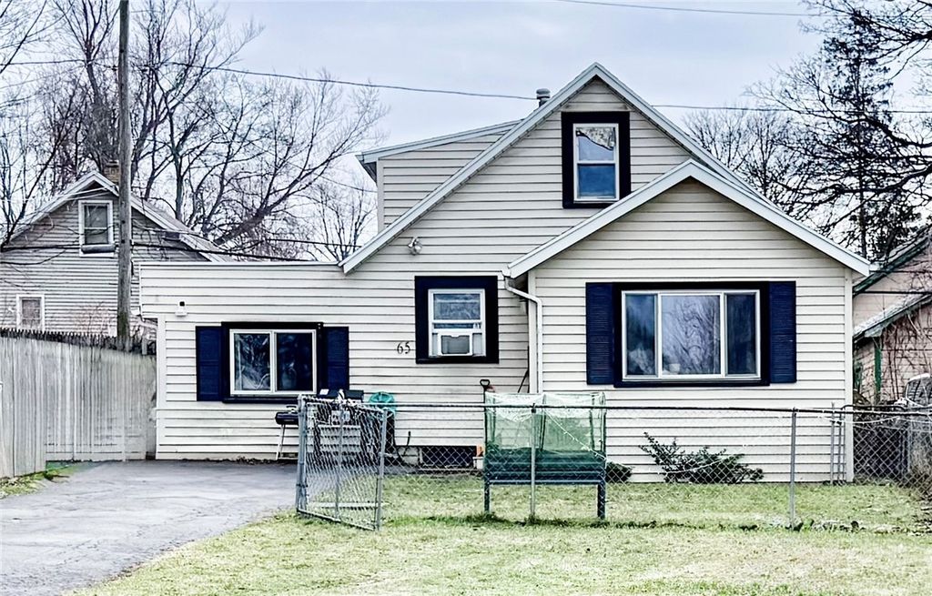 65 Worcester Road, Greece, NY 14616