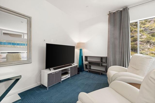 1201 Surrey Lane, Palm Springs, CA 92264