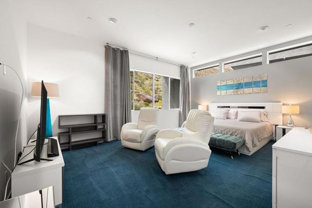 1201 Surrey Lane, Palm Springs, CA 92264