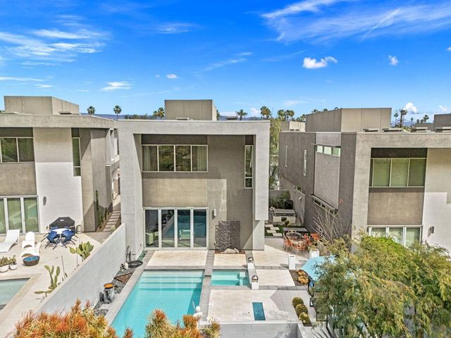 1201 Surrey Lane, Palm Springs, CA 92264