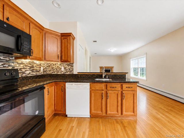 977 Mt Hope Road, Middletown, NY 10940