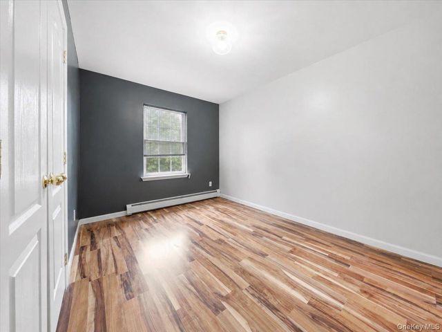 977 Mt Hope Road, Middletown, NY 10940
