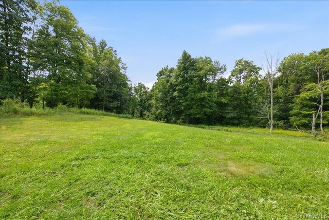 977 Mt Hope Road, Middletown, NY 10940