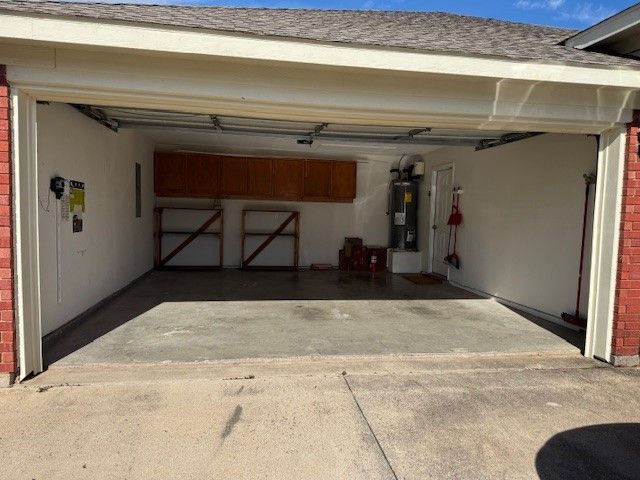 8353 Riversprings Drive, Fort Worth, TX 76053