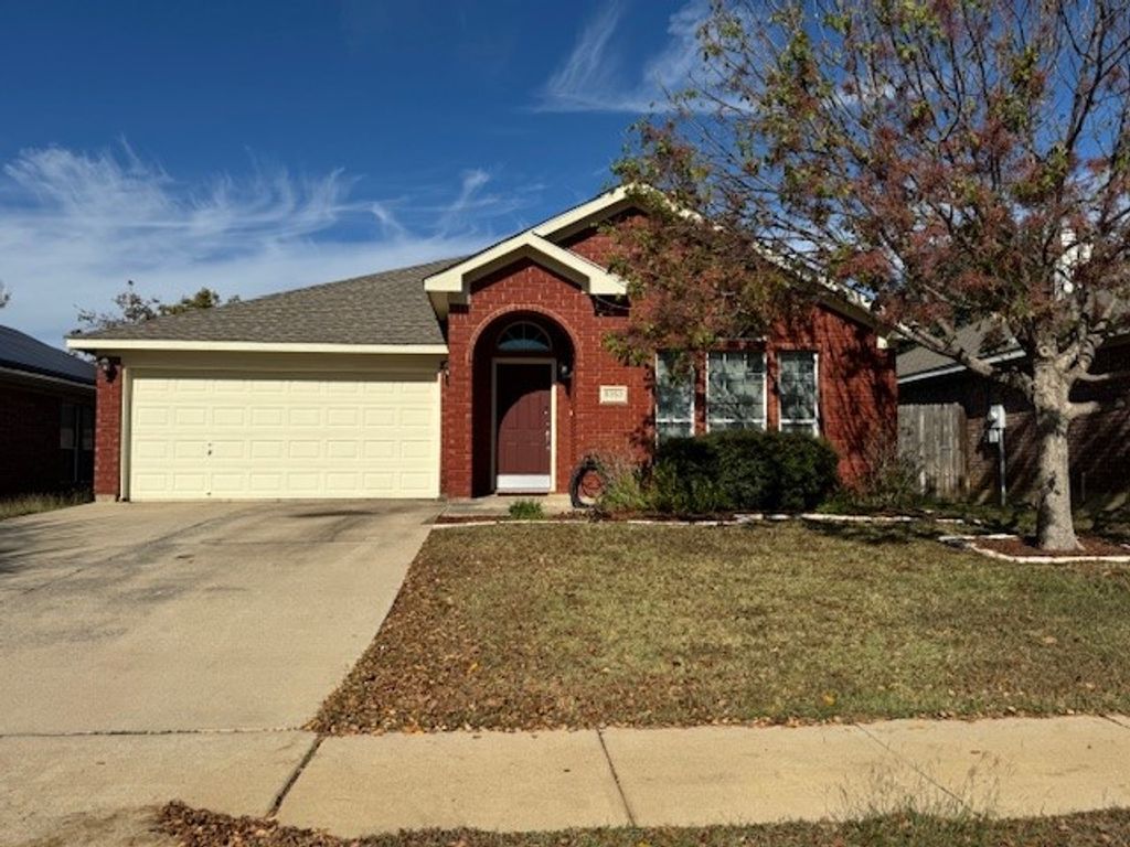 8353 Riversprings Drive, Fort Worth, TX 76053