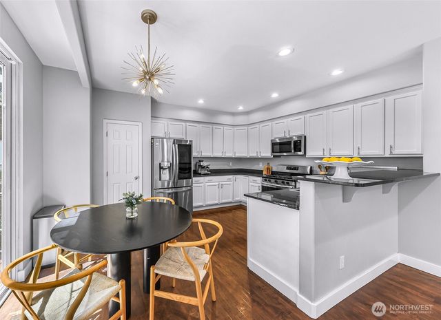 124 202nd Street SE, Bothell, WA 98012