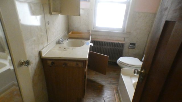 7916 S Elizabeth Street, Chicago, IL 60620