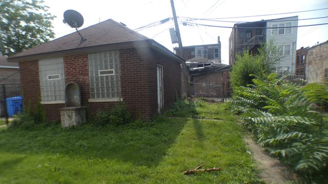 7916 S Elizabeth Street, Chicago, IL 60620
