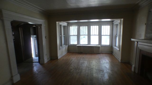 7916 S Elizabeth Street, Chicago, IL 60620