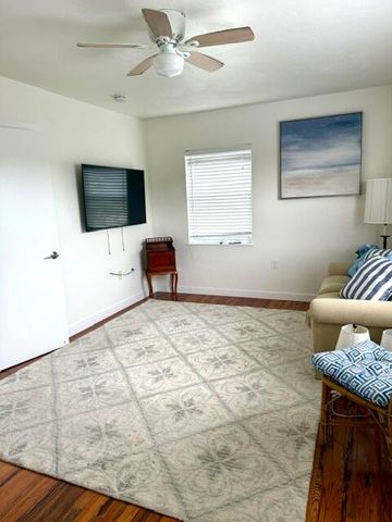 717 2nd Avenue S 8, Lake Worth Beach, FL 33460