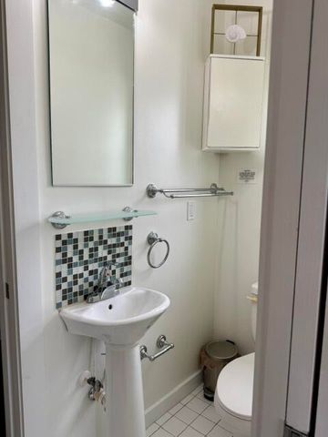 717 2nd Avenue S 8, Lake Worth Beach, FL 33460