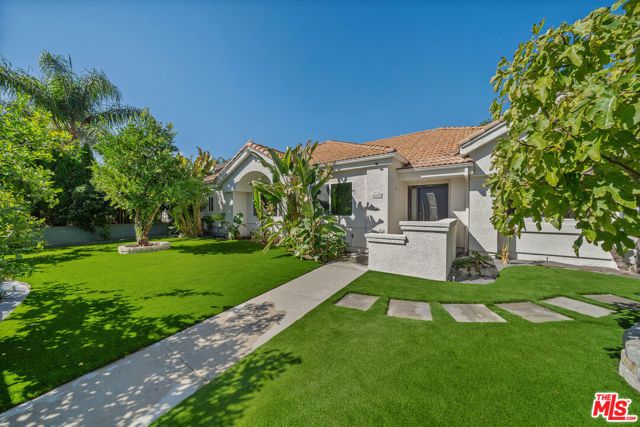 6243 Fallbrook Avenue, Woodland Hills (los Angeles), CA 91367