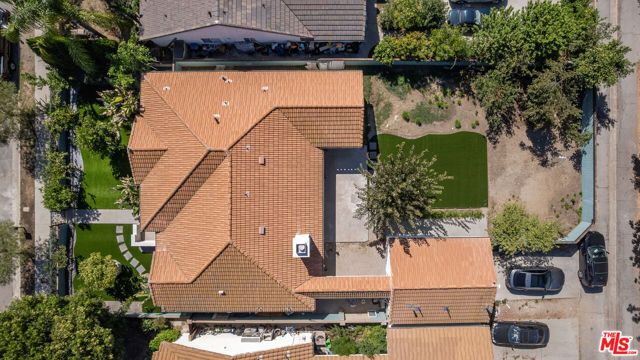 6243 Fallbrook Avenue, Woodland Hills (los Angeles), CA 91367