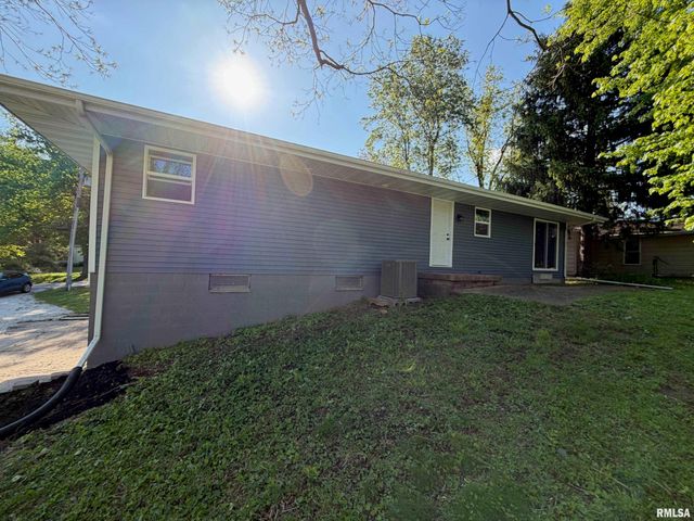 203 EATON Avenue, Bartonville, IL 61607