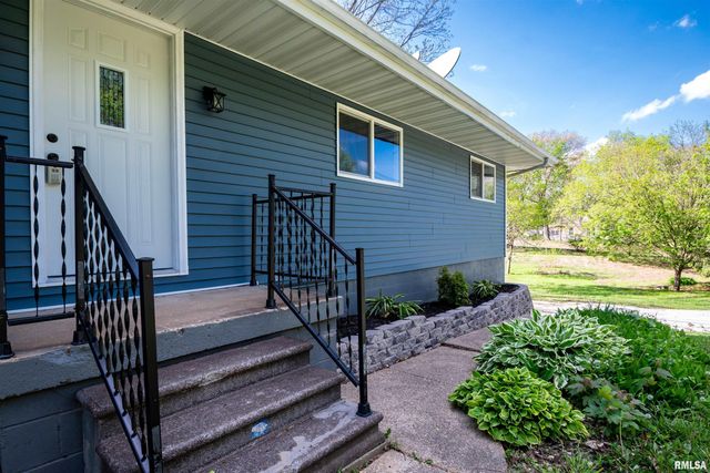 203 EATON Avenue, Bartonville, IL 61607