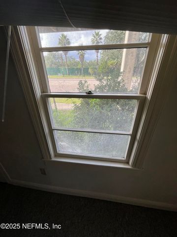 6986 SALLIE Avenue, Jacksonville, FL 32210