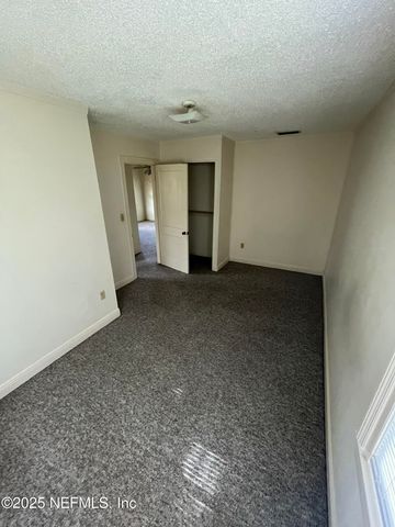 6986 SALLIE Avenue, Jacksonville, FL 32210