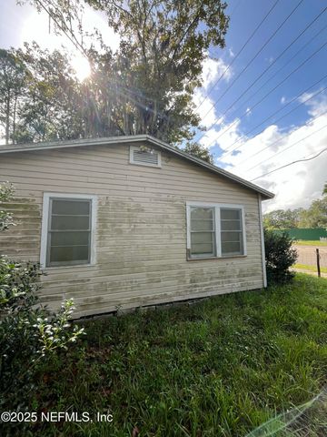 6986 SALLIE Avenue, Jacksonville, FL 32210
