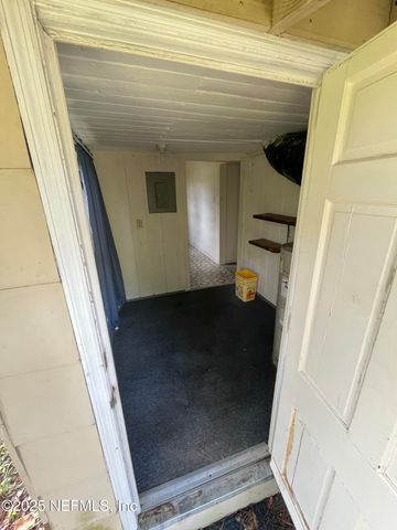 6986 SALLIE Avenue, Jacksonville, FL 32210