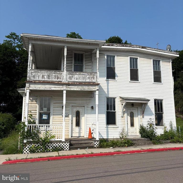 15 DOUGLAS AVENUE, Lonaconing, MD 21539