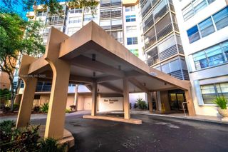 1300 Saint Charles Pl 613, Pembroke Pines, FL 33026