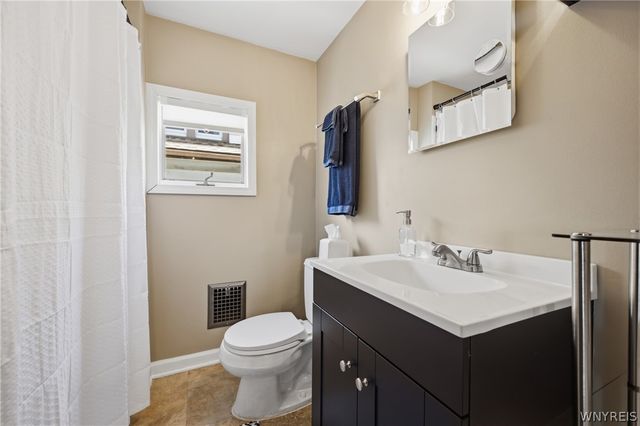 65 Westgate Road, Tonawanda, NY 14217
