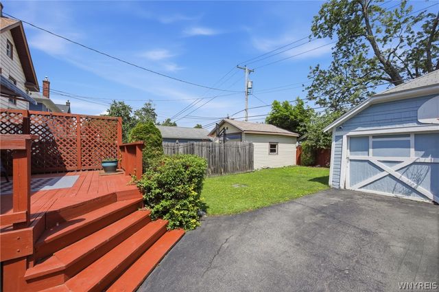65 Westgate Road, Tonawanda, NY 14217