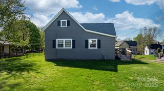 71 14th Street SE, Hickory, NC 28602
