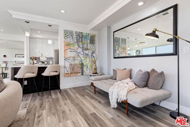 450 S Maple Drive 404, Beverly Hills, CA 90212