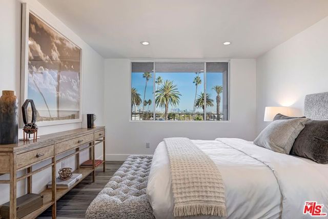 450 S Maple Drive 404, Beverly Hills, CA 90212