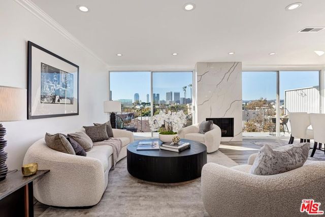 450 S Maple Drive 404, Beverly Hills, CA 90212