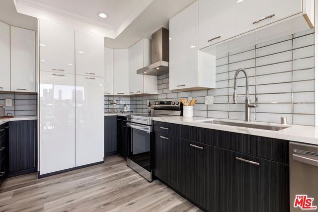 450 S Maple Drive 404, Beverly Hills, CA 90212