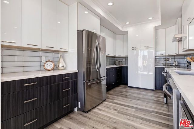 450 S Maple Drive 404, Beverly Hills, CA 90212