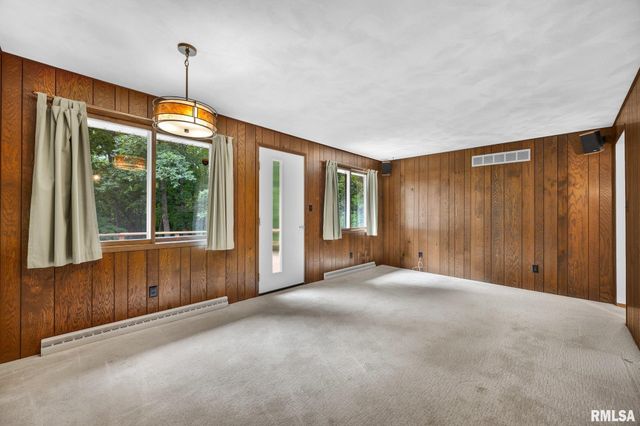 108 JULIAN Avenue, East Peoria, IL 61611