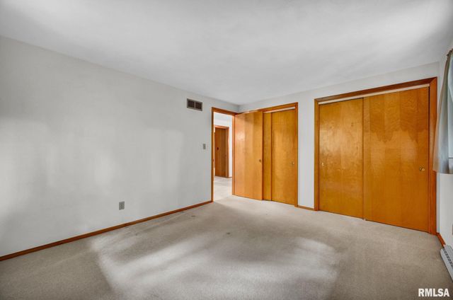 108 JULIAN Avenue, East Peoria, IL 61611