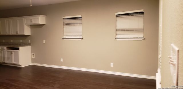 1038 W Ridgewood CT, San Antonio, TX 78201