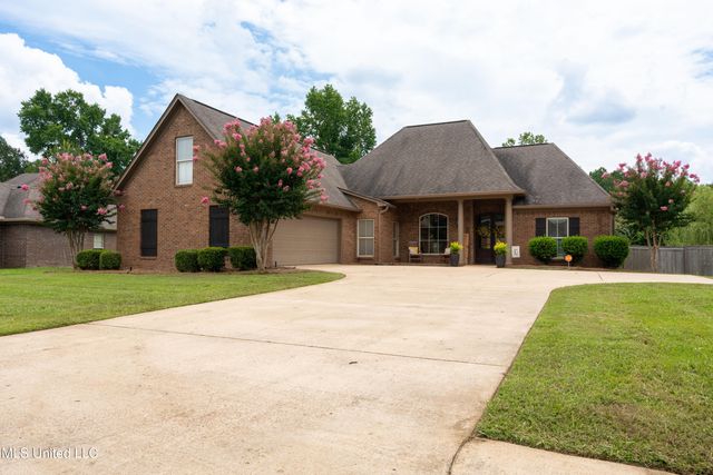 105 Bridgeton Way, Canton, MS 39046