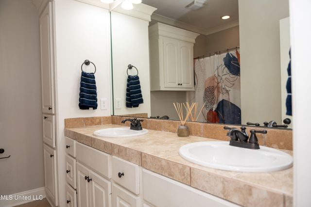 105 Bridgeton Way, Canton, MS 39046