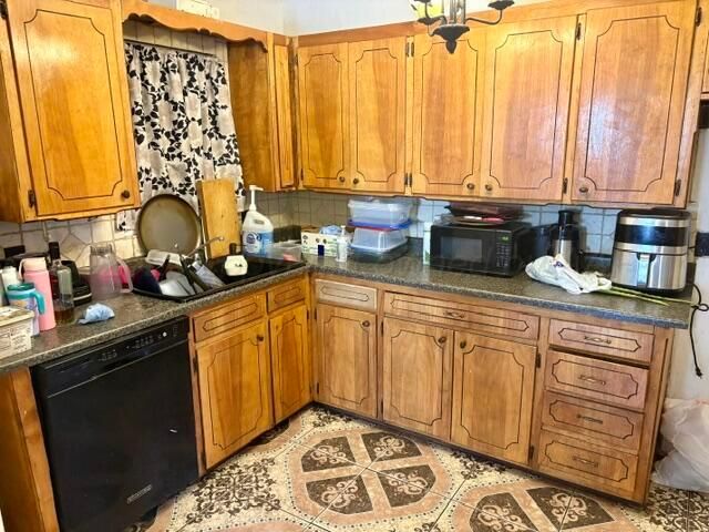 1600 N HIGHLAND Street, Amarillo, TX 79107