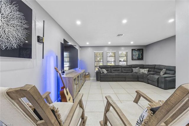 611 Henry AVE, Lehigh Acres, FL 33972