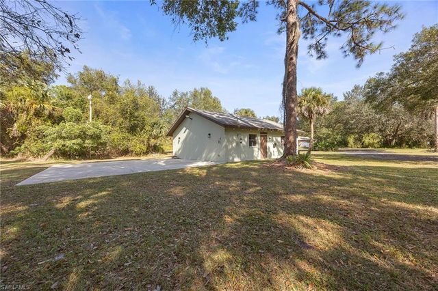 611 Henry AVE, Lehigh Acres, FL 33972