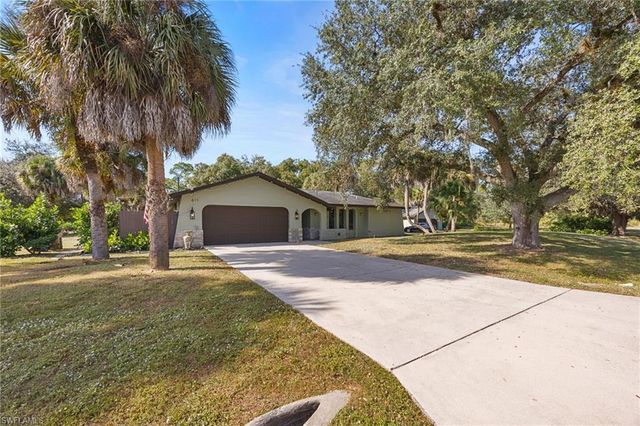 611 Henry AVE, Lehigh Acres, FL 33972