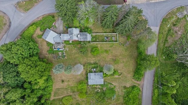 12 Mill Stone Rd, West Brookfield, MA 01585