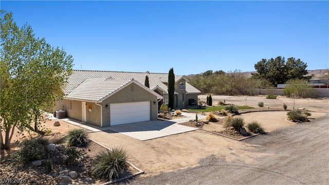 4240 Mills Street, Logandale, NV 89021