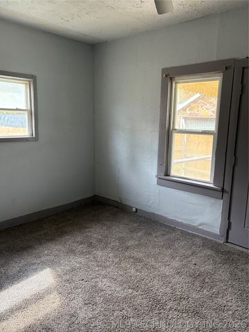 5128 Charles Page Boulevard, Tulsa, OK 74127