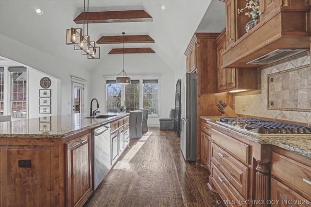 10913 S 77th East Place, Tulsa, OK 74133