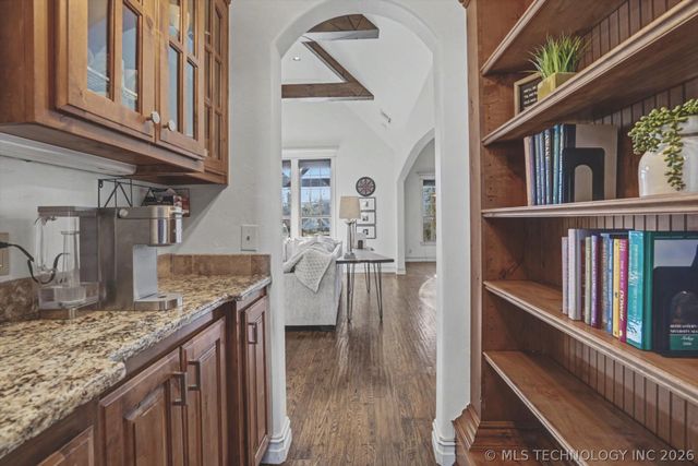 10913 S 77th East Place, Tulsa, OK 74133