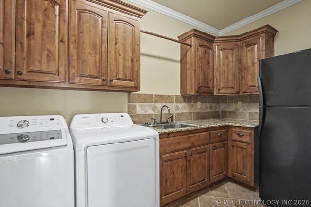 10913 S 77th East Place, Tulsa, OK 74133